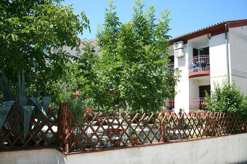 Apartments Nea Rovinj Luaran gambar